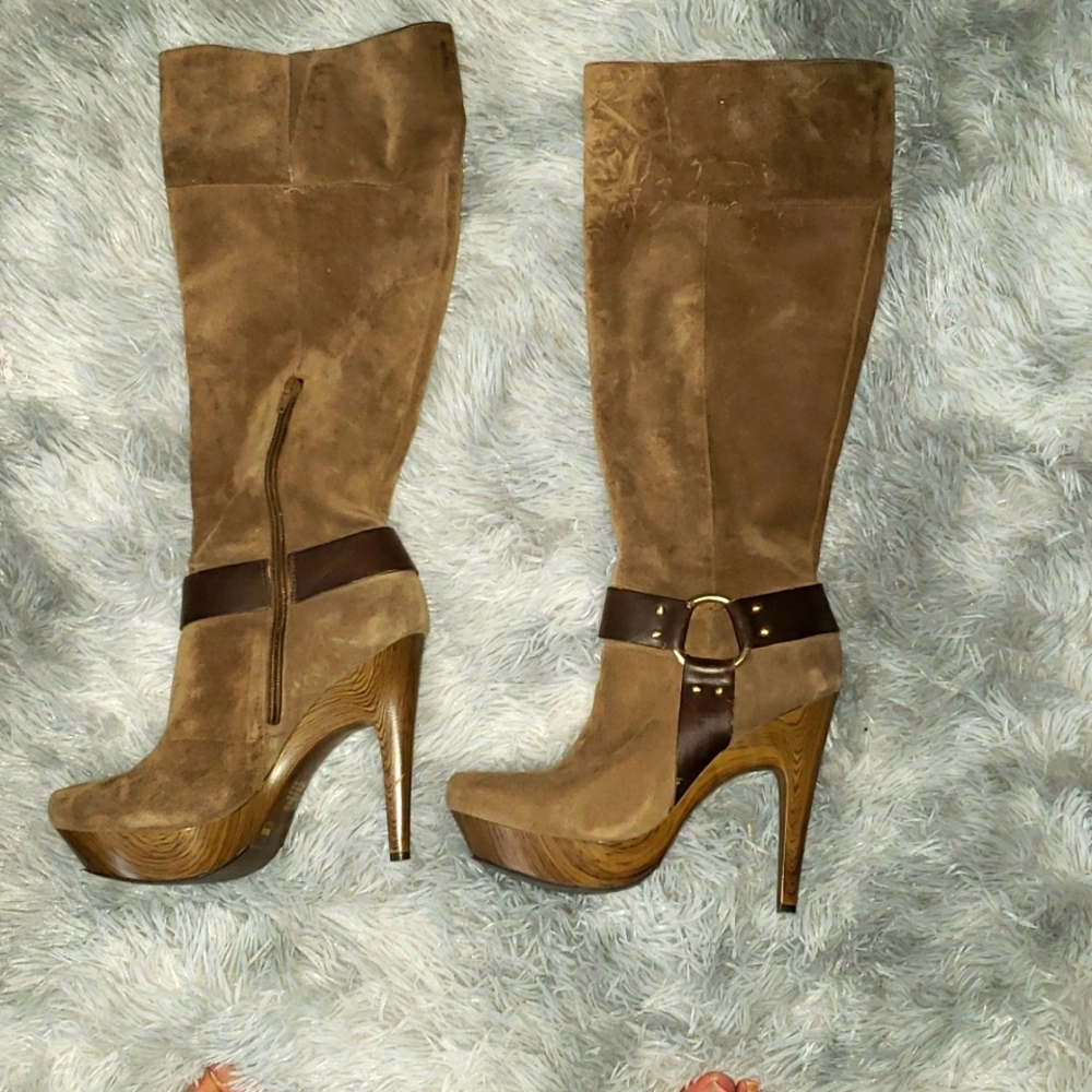 Jessica Simpson, 8B /38 Brown